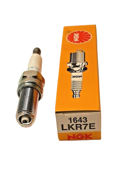 Candela NGK LKR7E per Fuoribordo Yamaha F40G F70A